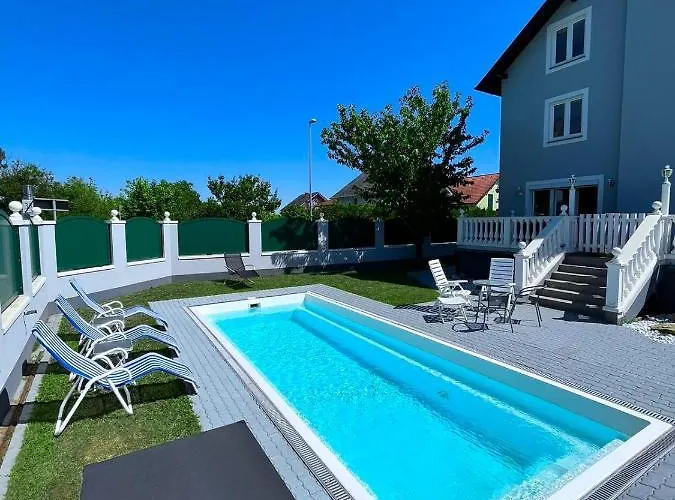 Apartman Traum Mit Pool+balkon Bécs