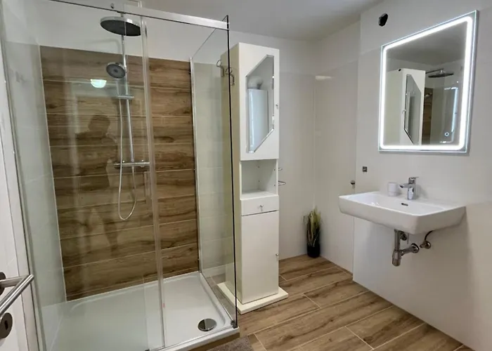 Apartman Traum Mit Pool+balkon *